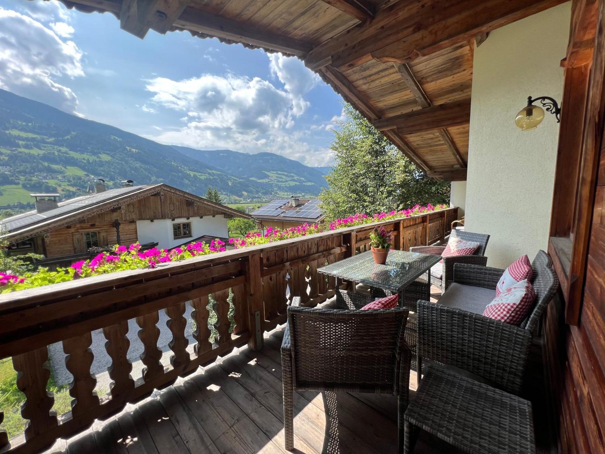 Ferienwohnung Gamsbock Panorama View Balkon, Gartensauna, Garten, Grillplatz Stumm Luaran gambar